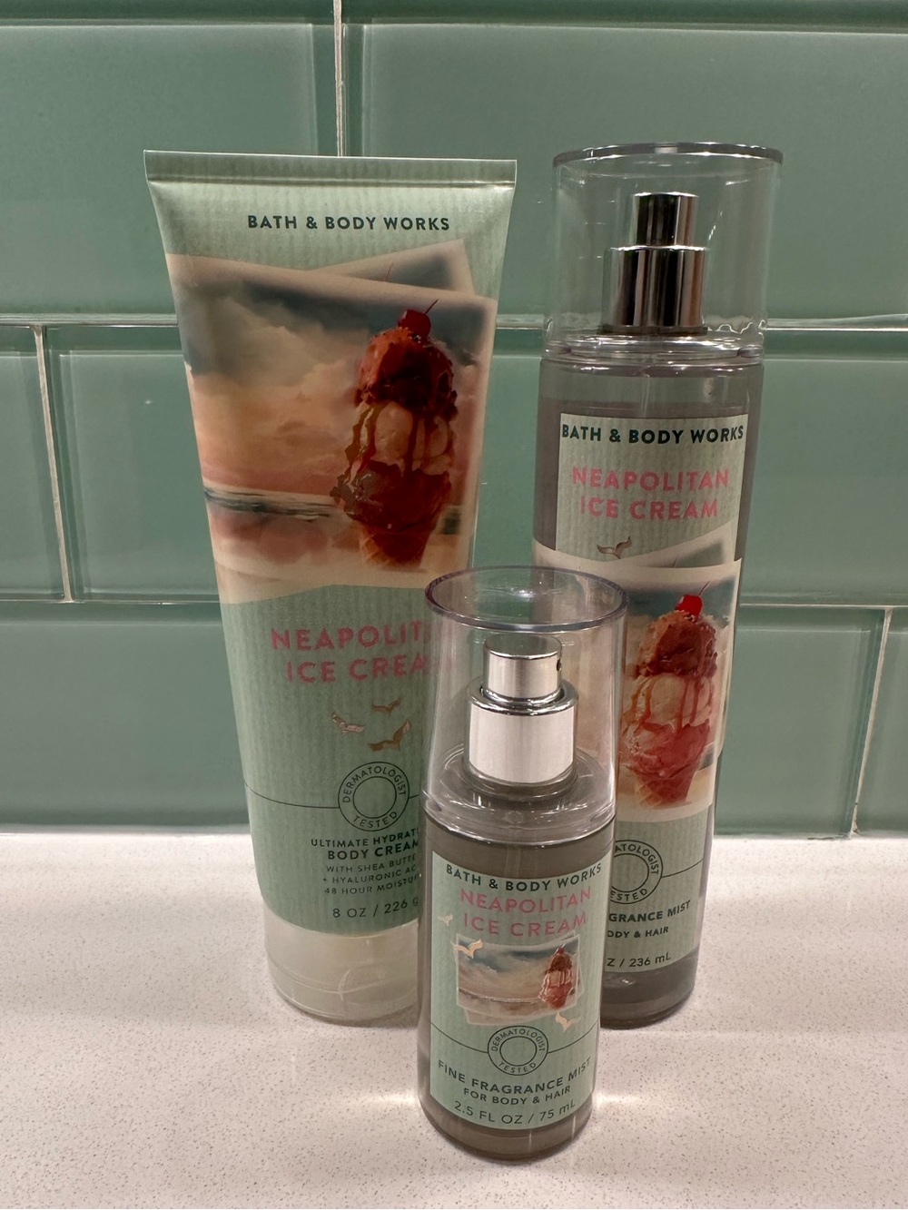 Bath & Body Works Neapolitan Ice Cream Set - new
